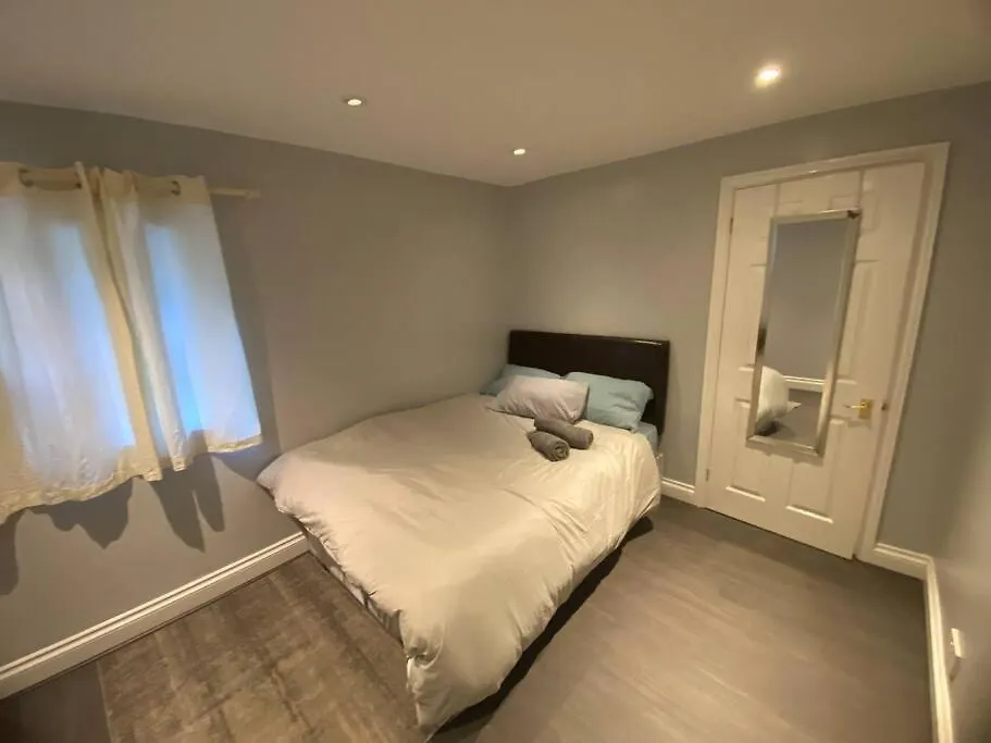 Spacious 2 Bedroom Flat Londres Appartement